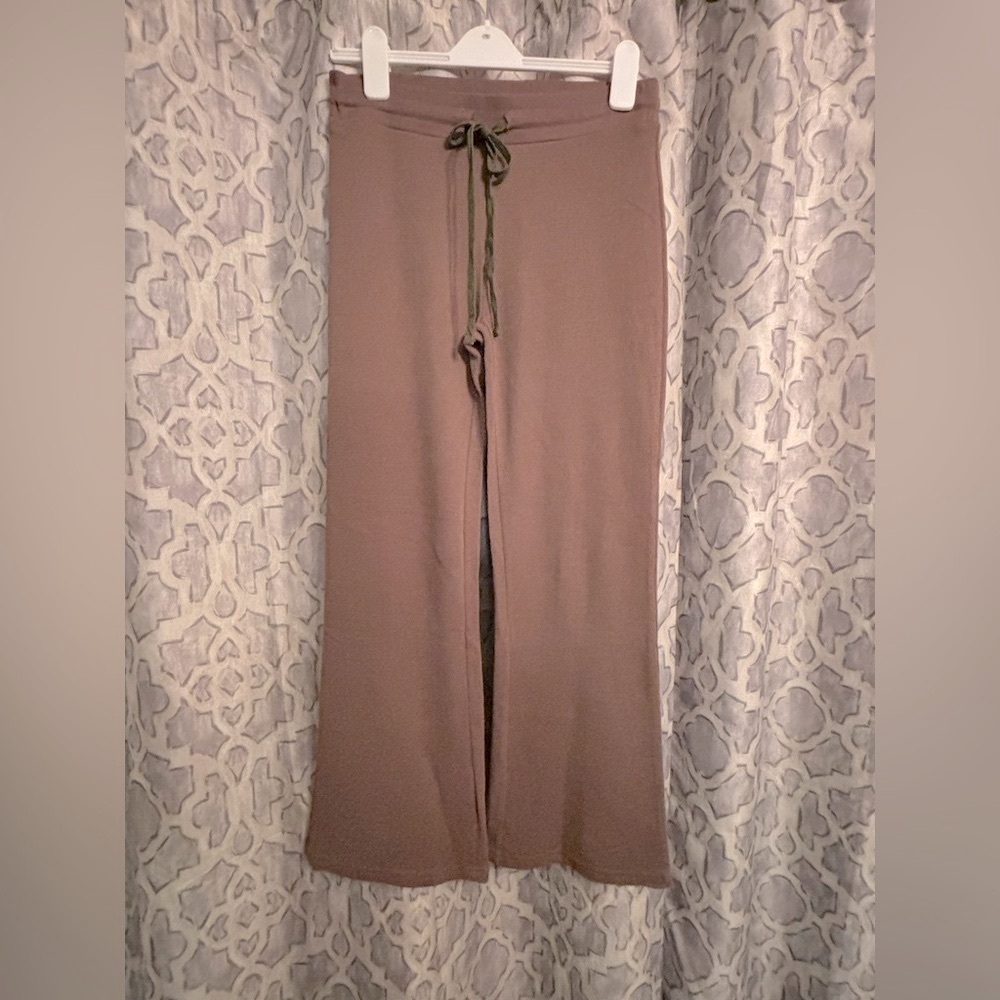 NWT Listicle waffle flare sweat pants